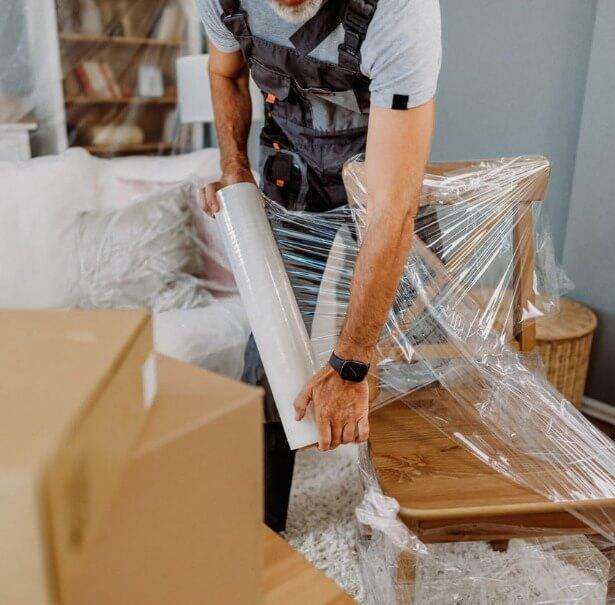 our packing and storage facilities allow for 24/7 access to your stored items